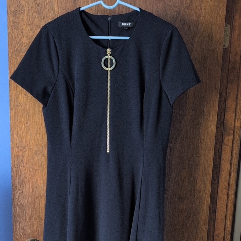 DKNY Blue Sheath Dress with Short Sleeves and Crew Neck
